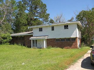 Foreclosed Home - 104 E HINTON AVE, 39455