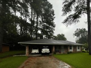 Foreclosed Home - List 100504388
