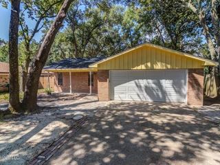 Foreclosed Home - 2305 JOAN AVE, 39501