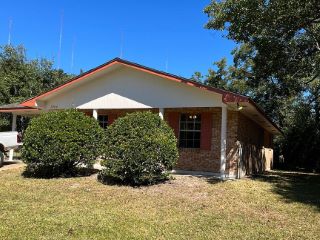 Foreclosed Home - 1006 SHIRLEY DR, 39503