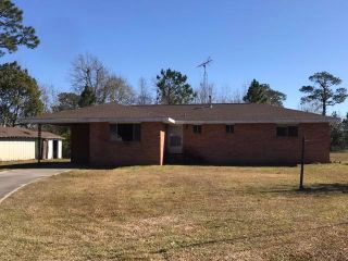 Foreclosed Home - 742 Huckleberry Rd, 39520