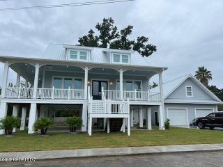 Foreclosed Home - 534 BEACH BLVD, 39530