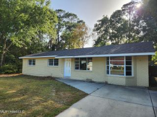 Foreclosed Home - 1917 LADNIER RD, 39553