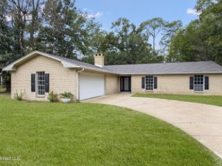 Foreclosed Home - 6301 SHORE DR, 39564