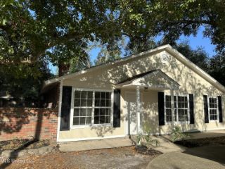 Foreclosed Home - 1529 S 10TH ST, 39564