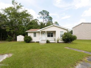 Foreclosed Home - 207 HART ST, 39576