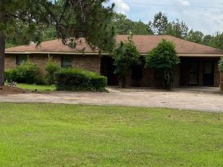Foreclosed Home - 2050 PLEASANT GROVE RD, 39648