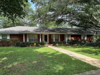 Foreclosed Home - 174 PLEASANT HILL RD, 39702