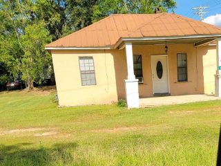Foreclosed Home - 1030 N MAIN ST, 39823