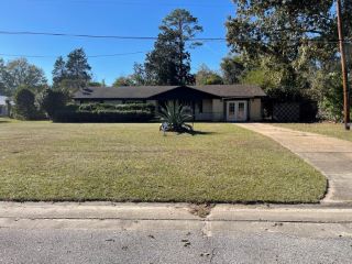 Foreclosed Home - 11 CHURCH ST, 39854
