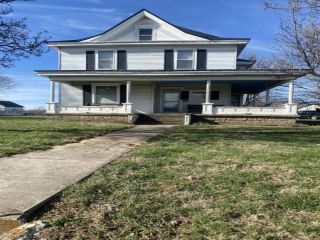 Foreclosed Home - 2141 MAIN ST, 40078
