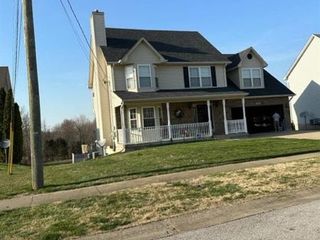 Foreclosed Home - 131 WESTBOURNE CT, 40160