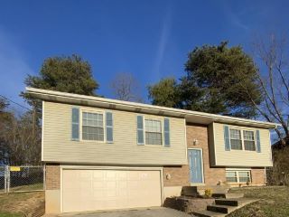 Foreclosed Home - 912 TIMBERWOOD DR, 40160