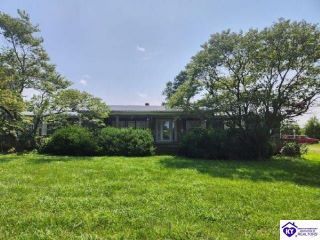 Foreclosed Home - 1135 BERRYTOWN RD, 40162