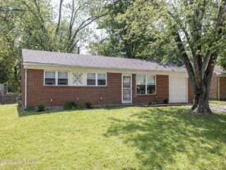 Foreclosed Home - (Range 100 - 199) VALLEY LN, 40165
