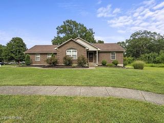 Foreclosed Home - 276 RIVER OAKS DR, 40165