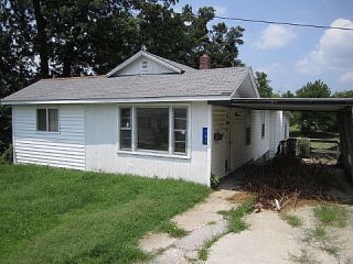 Foreclosed Home - 107 CHERRY ST, 40175