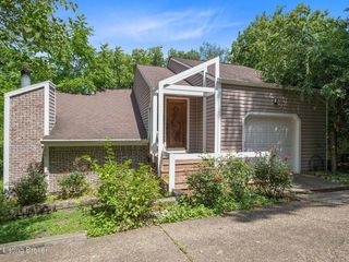 Foreclosed Home - 23 HAWTHORN HL, 40204