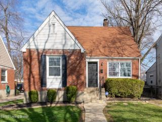 Foreclosed Home - 3505 HYCLIFFE AVE, 40207
