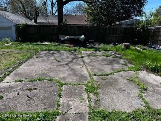 Foreclosed Home - 1250 EUCLID AVE, 40208