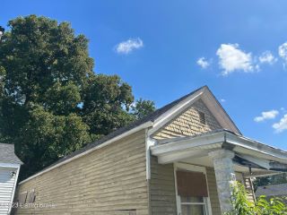 Foreclosed Home - 2303 WOODLAND AVE, 40210