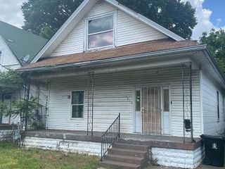Foreclosed Home - 1819 W HILL ST, 40210