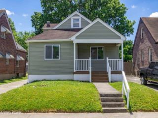 Foreclosed Home - 2122 ALLSTON AVE, 40210