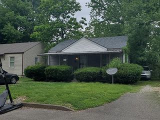 Foreclosed Home - 2713 ALGONQUIN PKWY, 40210