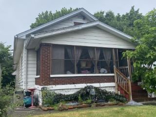 Foreclosed Home - 3032 GRAND AVE, 40211