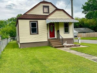 Foreclosed Home - 4941 S 4TH ST, 40214