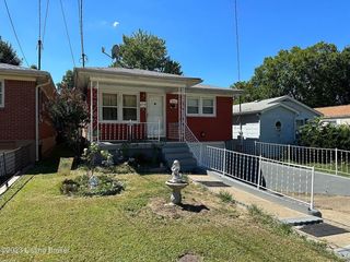 Foreclosed Home - 5112 FAY AVE, 40214