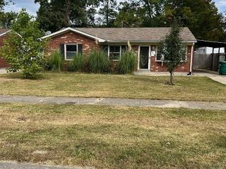 Foreclosed Home - 1009 ANDLE CT, 40214