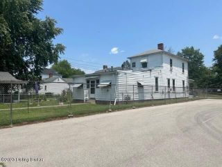 Foreclosed Home - 3660 TAYLOR BLVD, 40215