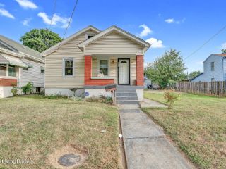 Foreclosed Home - 1627 BERRY BLVD, 40215