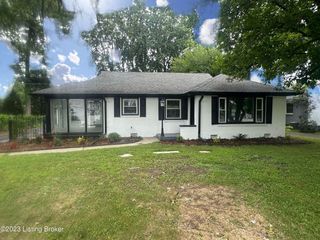 Foreclosed Home - 3362 NEWBURG RD, 40218