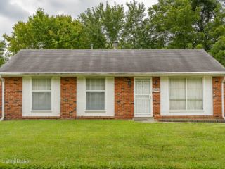 Foreclosed Home - 5525 RIDGECREST RD, 40218