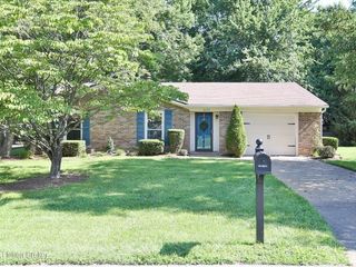 Foreclosed Home - 3121 SPRING BREEZE CT, 40220