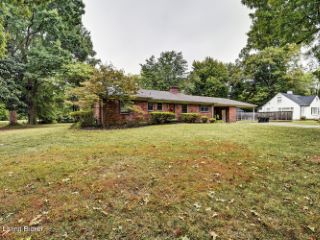 Foreclosed Home - 2810 ARDEN RD, 40220