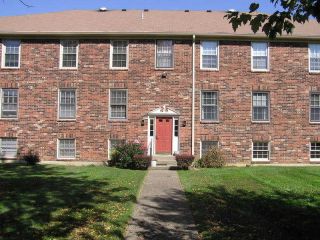 Foreclosed Home - 1008 LAKE WAY APT D3, 40222