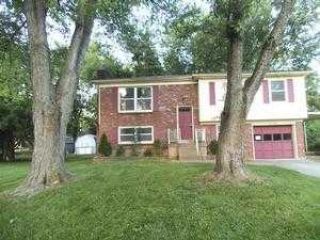 Foreclosed Home - 1014 GIRARD DR, 40222