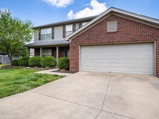 Foreclosed Home - 9009 CROOKED ARROW CT, 40228