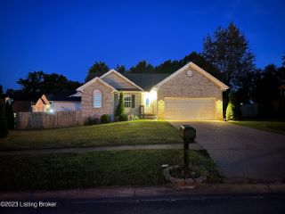 Foreclosed Home - 6904 BROOK BEND WAY, 40229