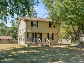 Foreclosed Home - 10208 BLUE LICK RD, 40229