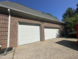 Foreclosed Home - 4701 WOLFCREEK PKWY, 40241