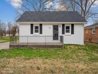 Foreclosed Home - 5511 EUCLID AVE, 40272