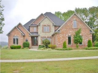 Foreclosed Home - 12417 OAKLAND HILLS TRL, 40291