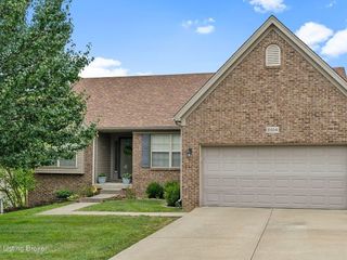 Foreclosed Home - 8504 LONG BOW LN, 40291