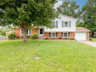 Foreclosed Home - 6901 BELLCREST CT, 40291