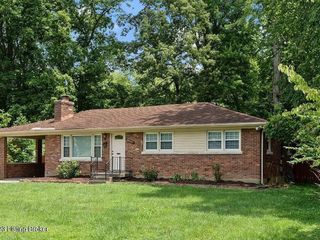 Foreclosed Home - 6421 FERNVIEW RD, 40291