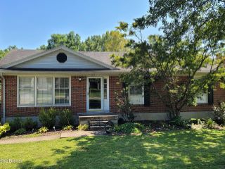 Foreclosed Home - 9218 FERN CREEK RD, 40291